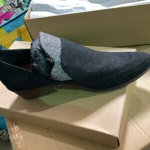 LUCKY BRAND Womens Black Side Cutouts Padded Cushioned Mahzan Almond Toe Block